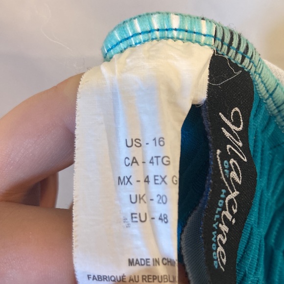 Maxine Of Hollywood Blue Ruched One Piece Swimsuit Size 16 - Picture 8 of 9